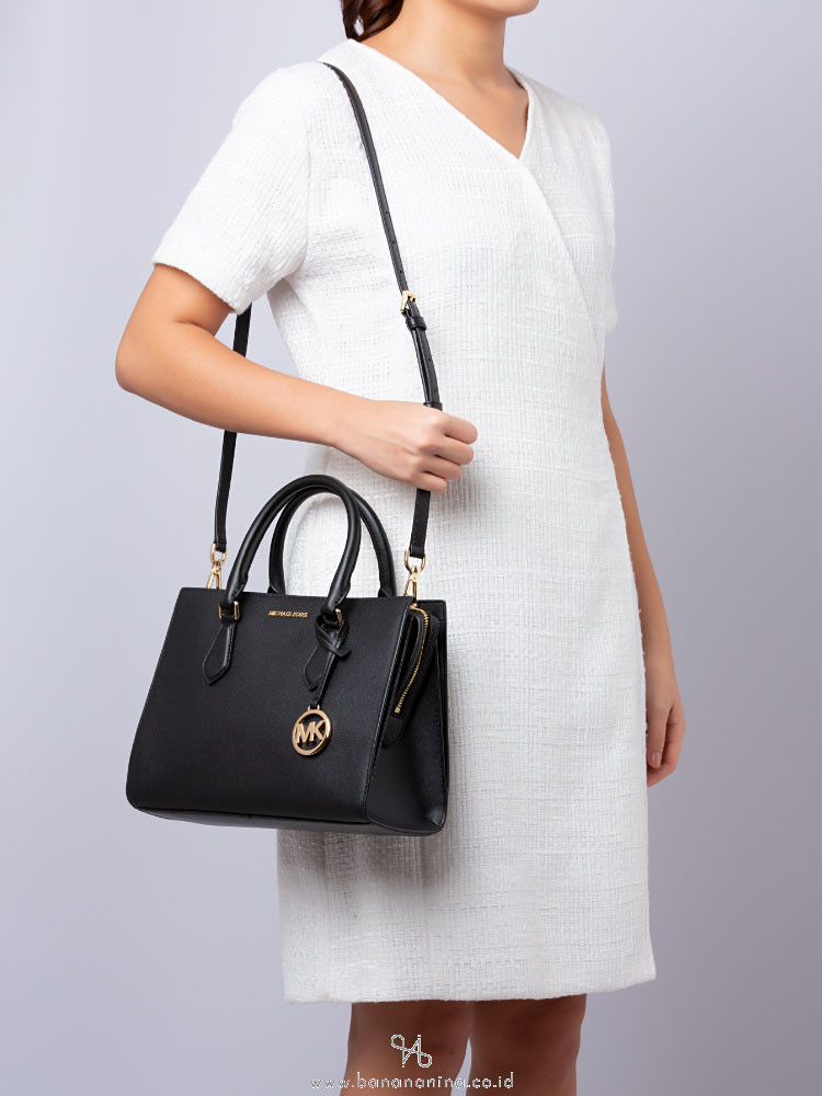 Michael Kors Sheila Saffiano Medium Center Zip Satchel Black