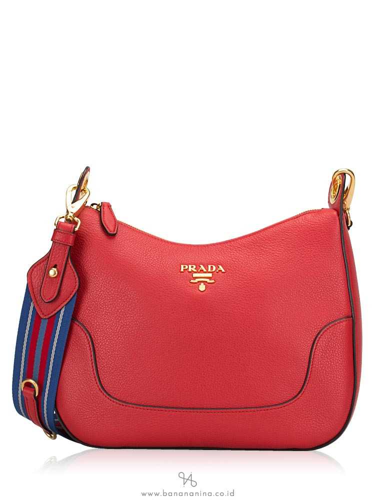 prada vitello daino shoulder bag