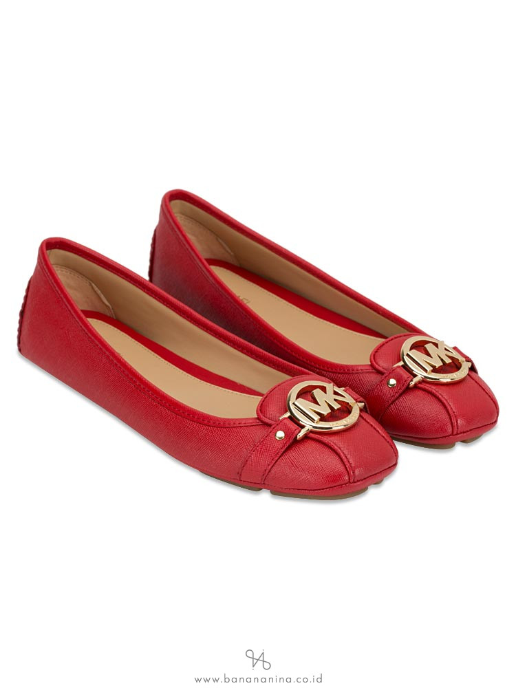 michael kors slip on red