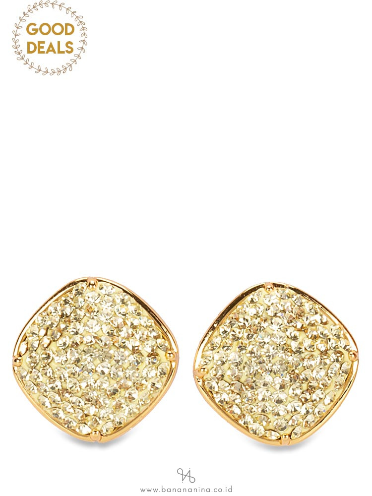 clay pave small square studs