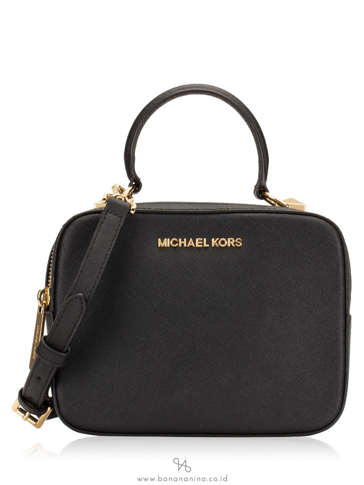 michael kors camera bag price