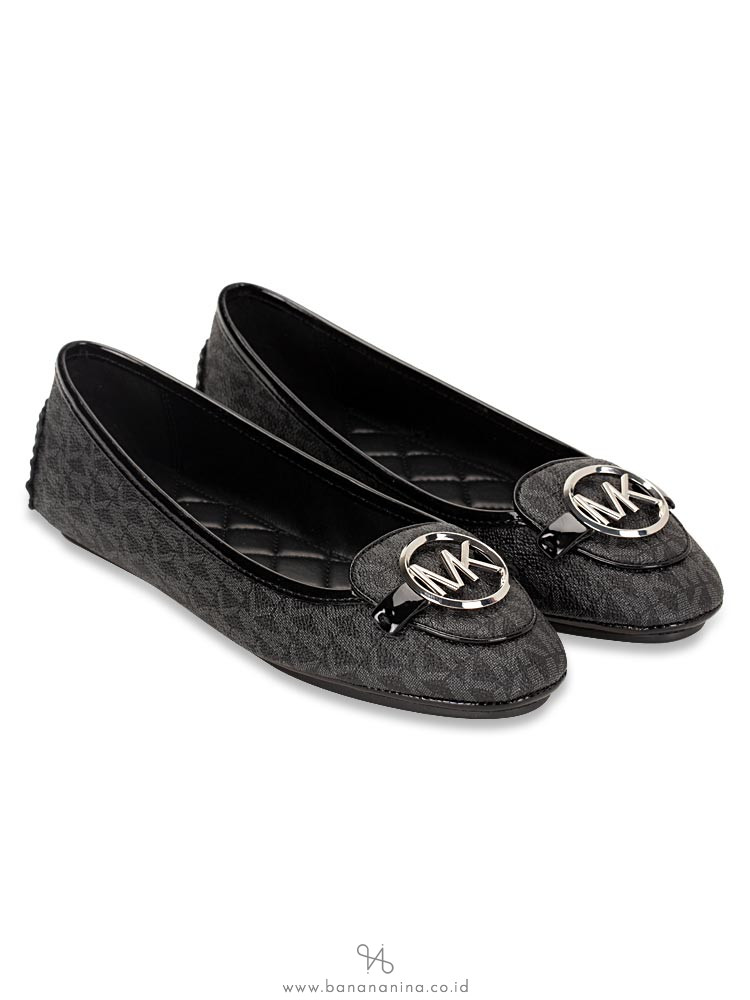 michael kors black and white flats