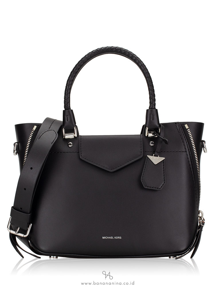 michael kors blakely medium messenger