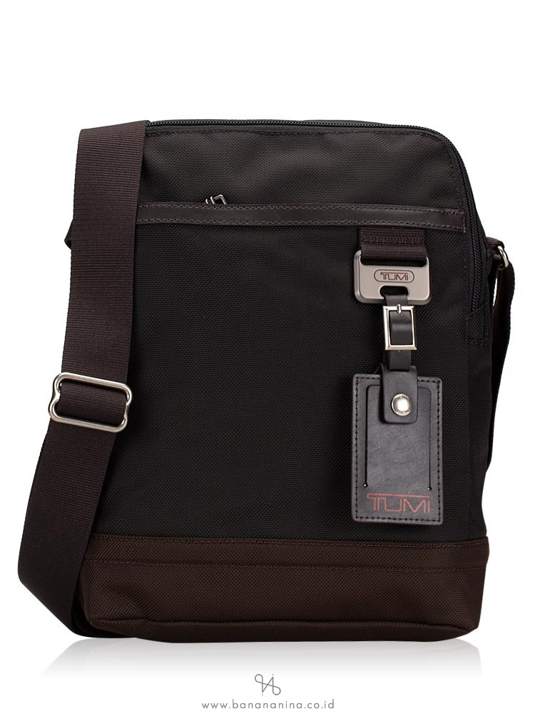 tumi quincy slim crossbody