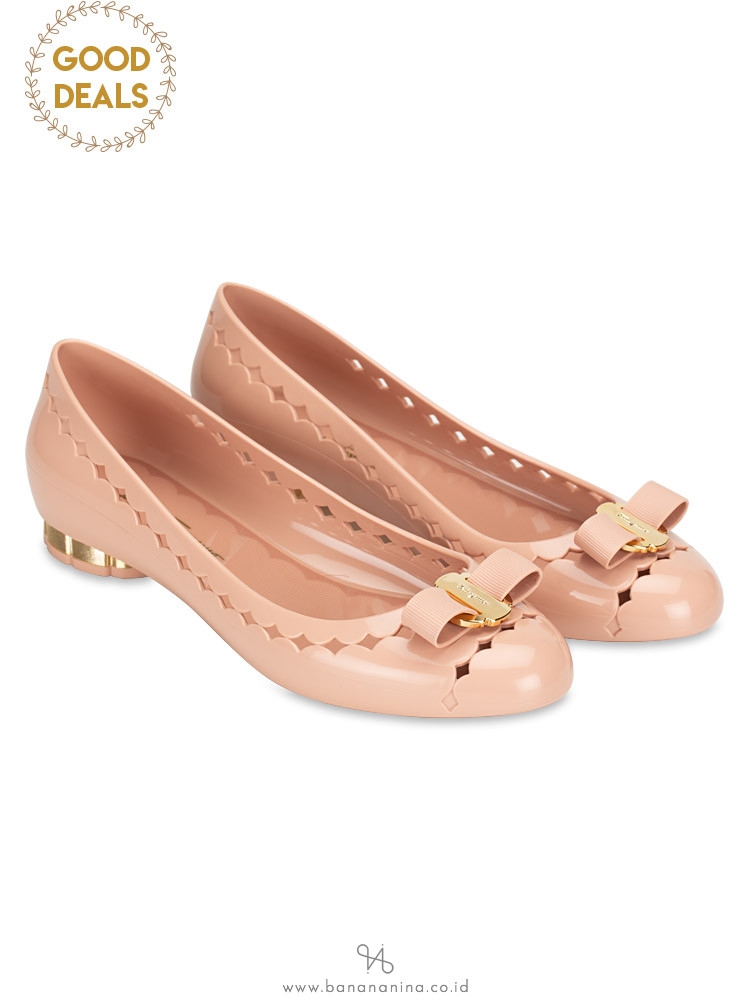 salvatore ferragamo jelly shoes