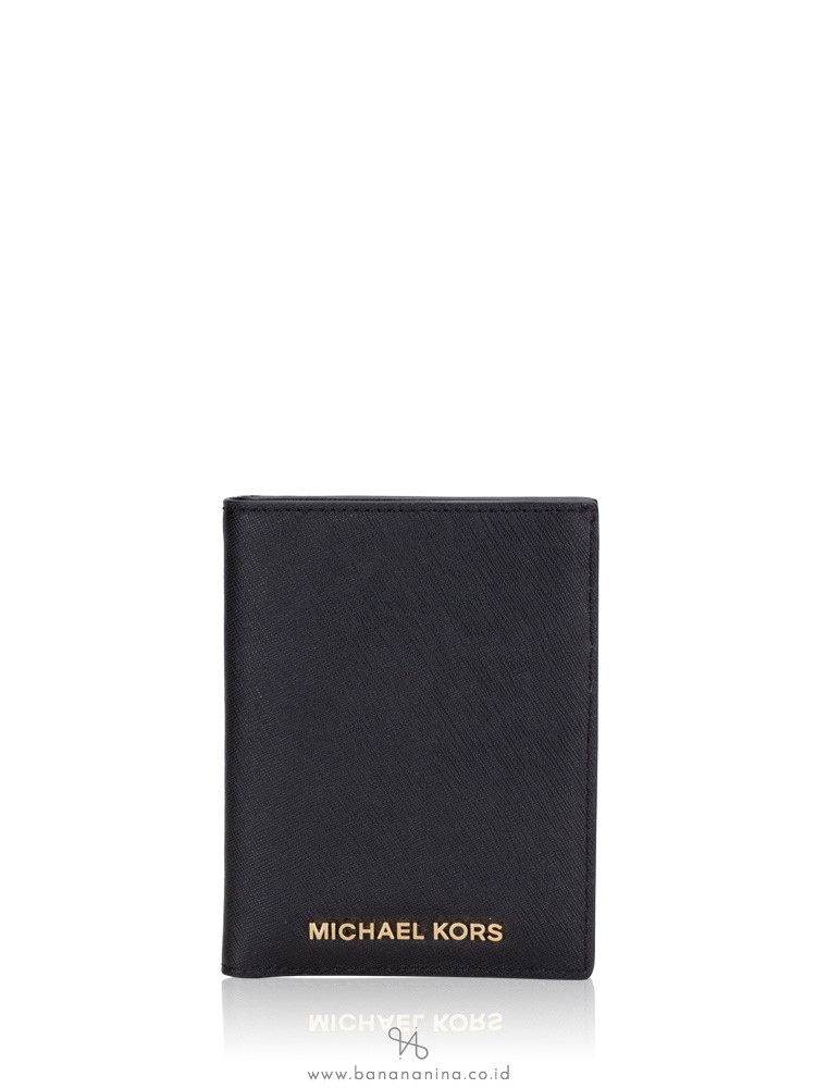 michael kors travel passport wallet