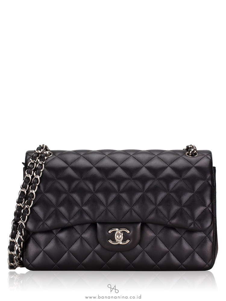 chanel lambskin quilted jumbo double flap black