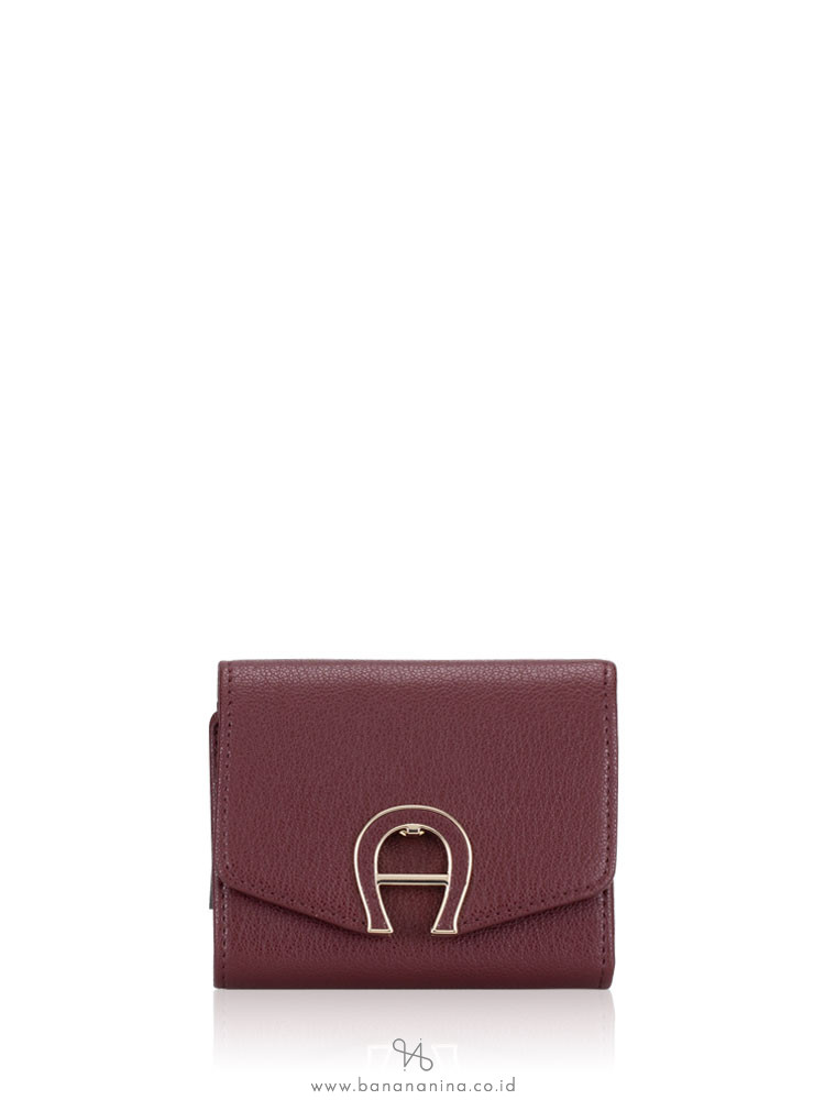 aigner wallet price