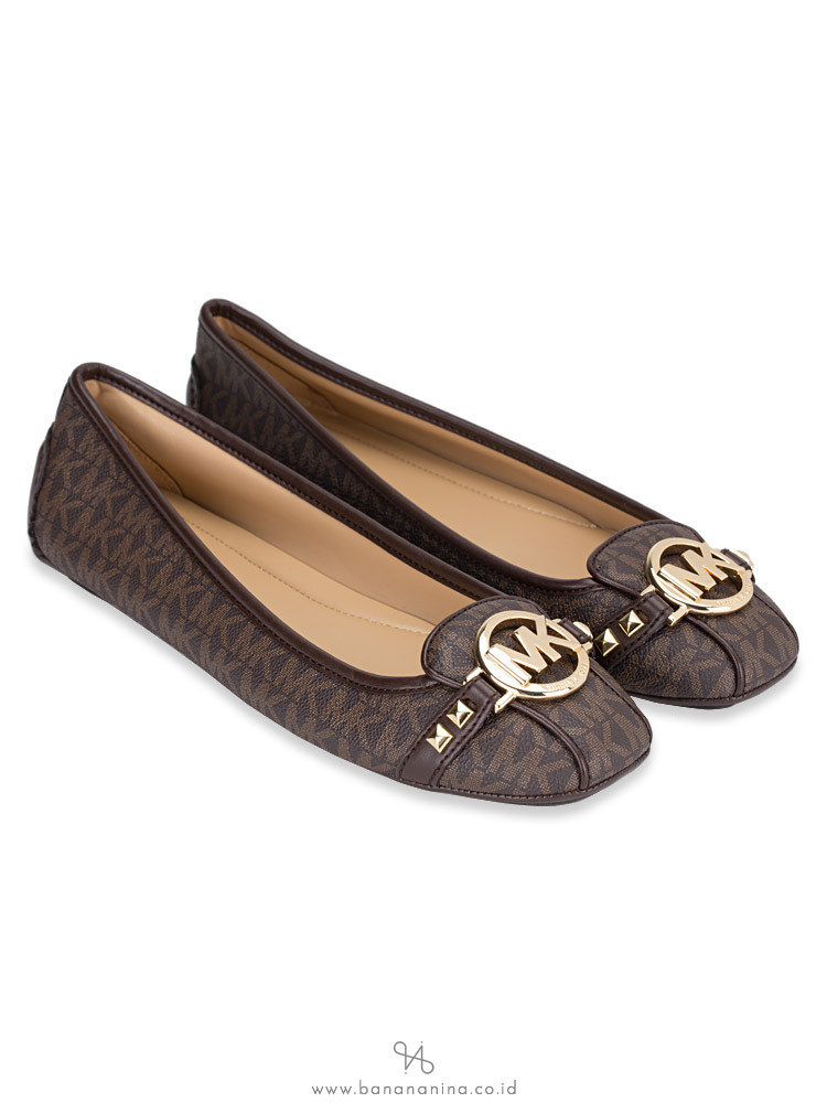 Michael kors tan flats sales