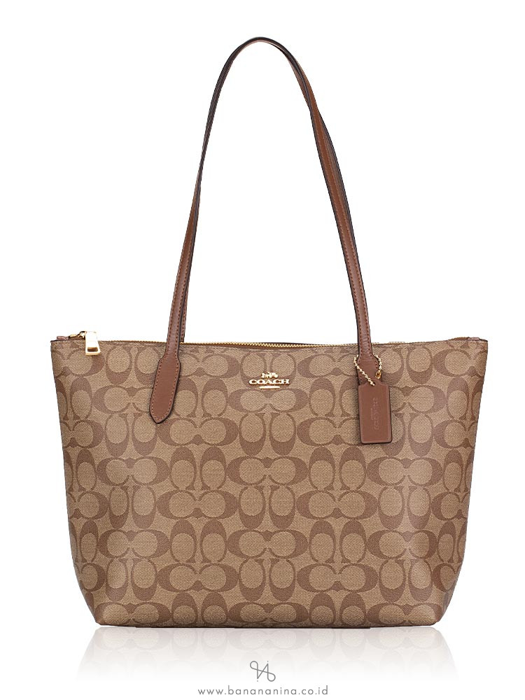 Coach store tote signature