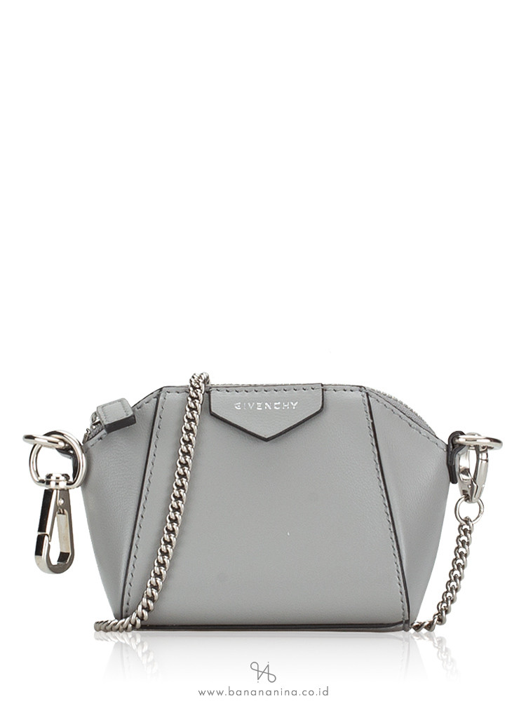 Givenchy bag with 2025 chain