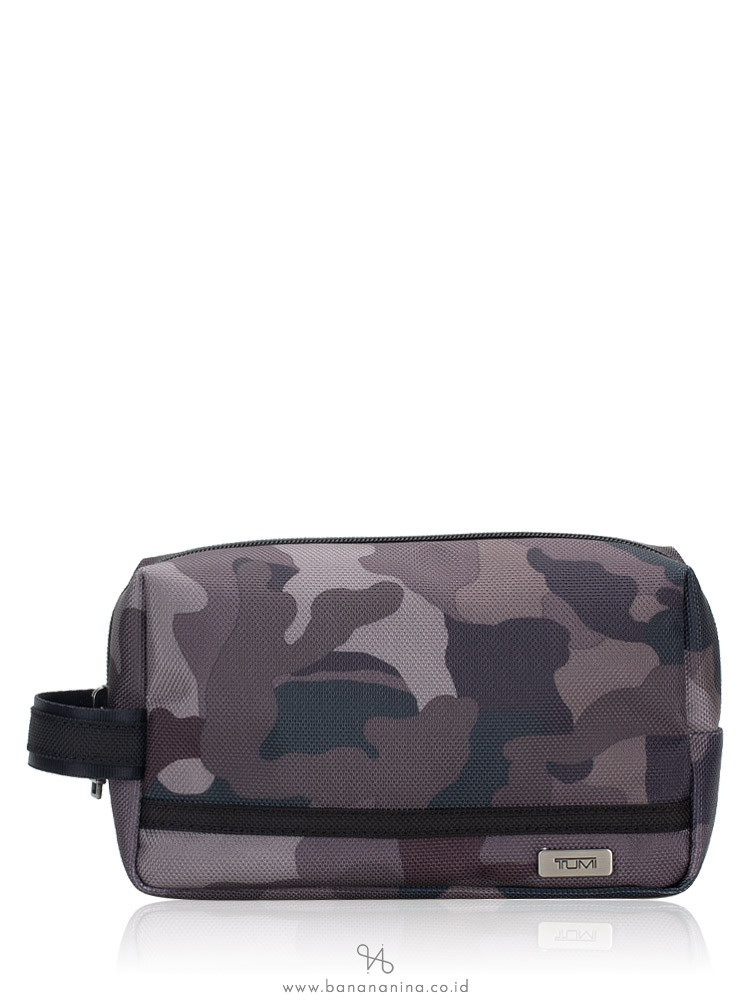 Tumi outlet black camo