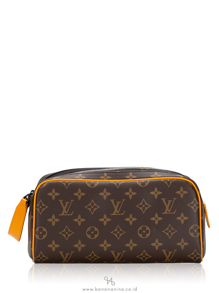 Louis Vuitton Toiletry Pouch 15 Brown Canvas Monogram Coated