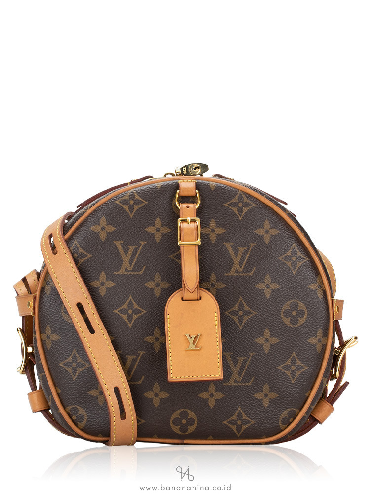 22 Dark brown bum bag by louis vuitton Stock Pictures, Editorial