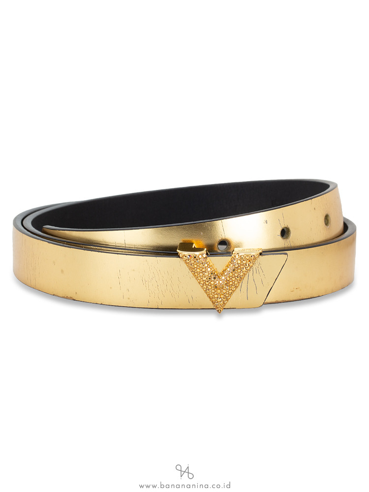 A gold belt clearance