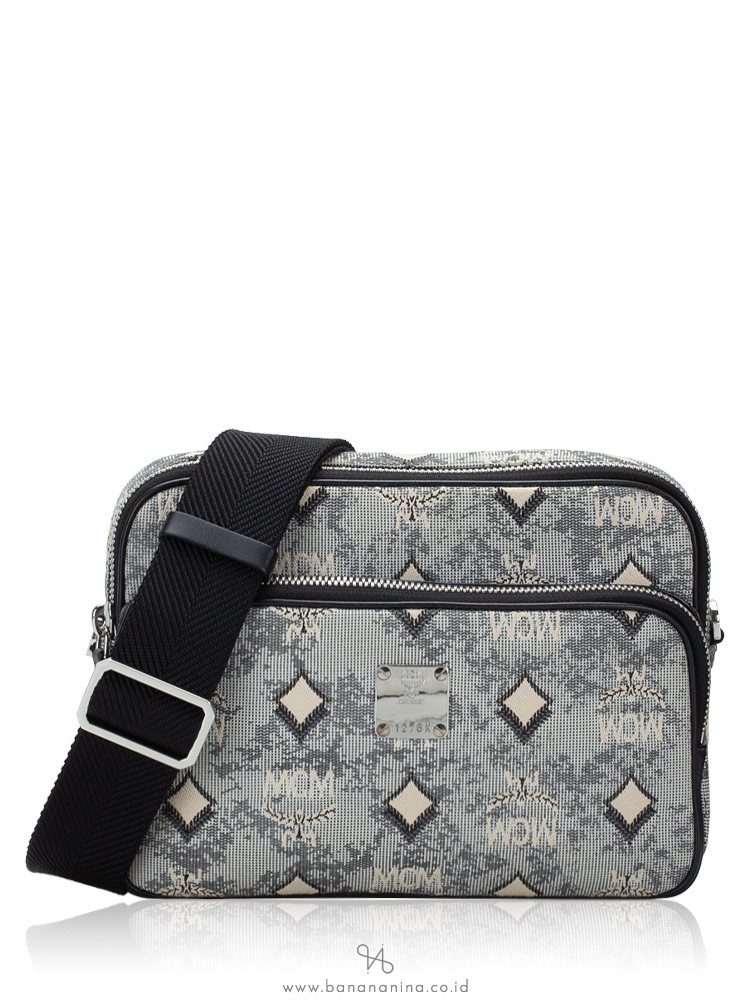 Mcm mini sales vintage crossbody bag