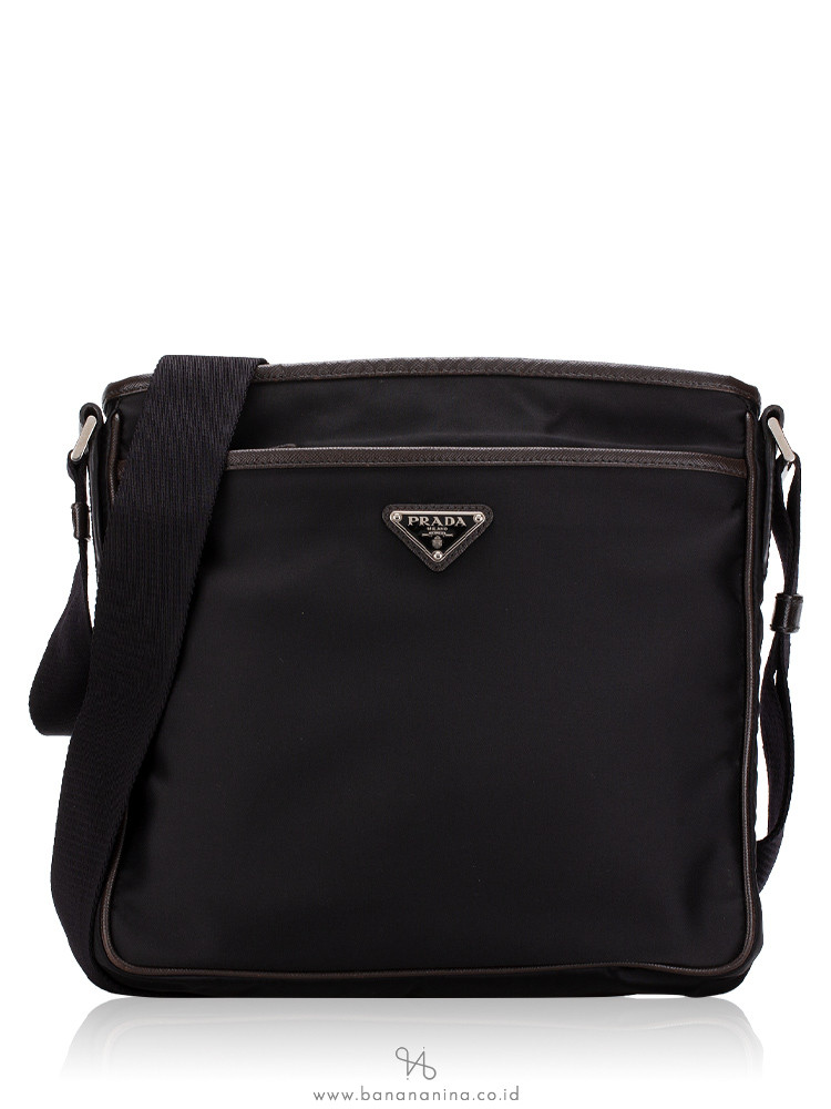 Prada tessuto saffiano crossbody bag sales