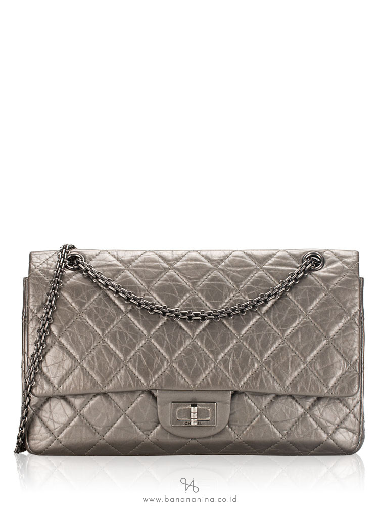 Chanel Metallic Aged Calfskin Quilted 2.55 Reissue 227 Double Flap Bag Silver