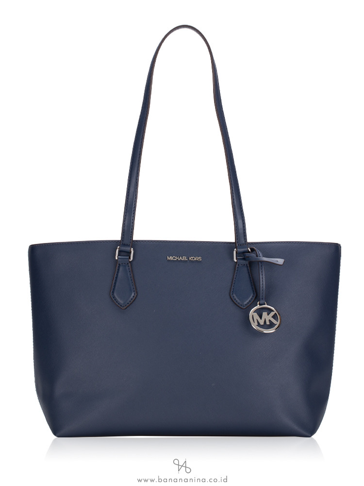 Michael kors navy bag best sale