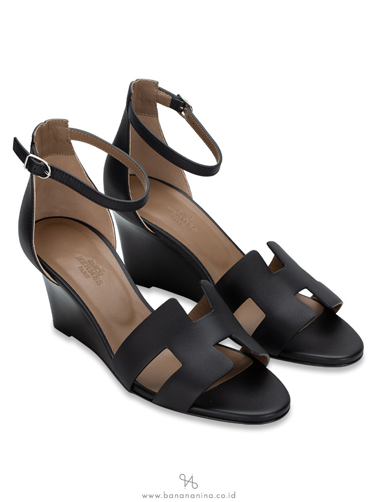 Hermes Calfskin Legend Wedge Sandals Noir Sz 38