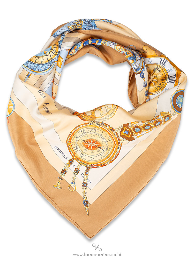 Hermes La Ronde des Heures 90 Silk Scarf Light Brown