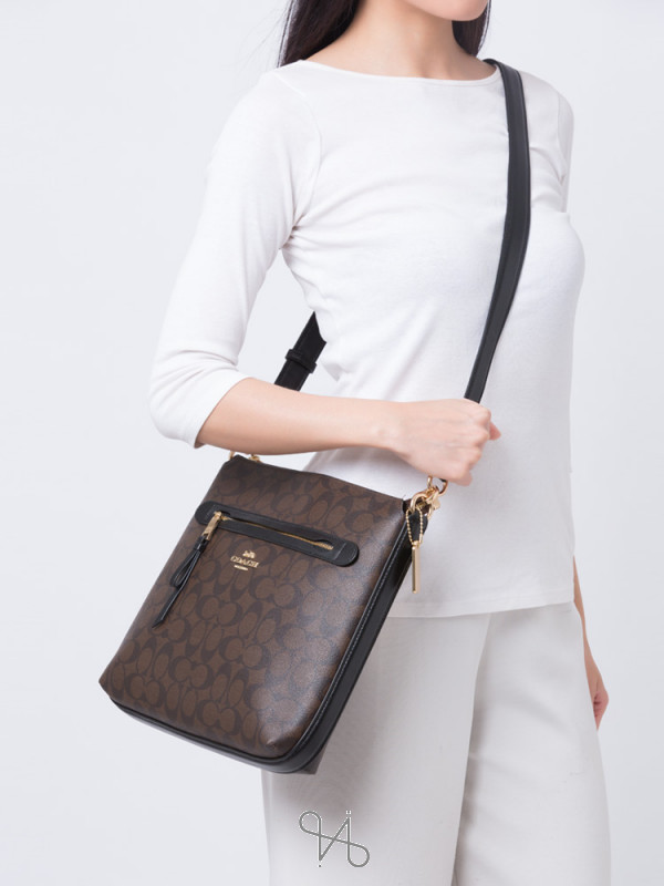 coach file crossbody in signature canvas